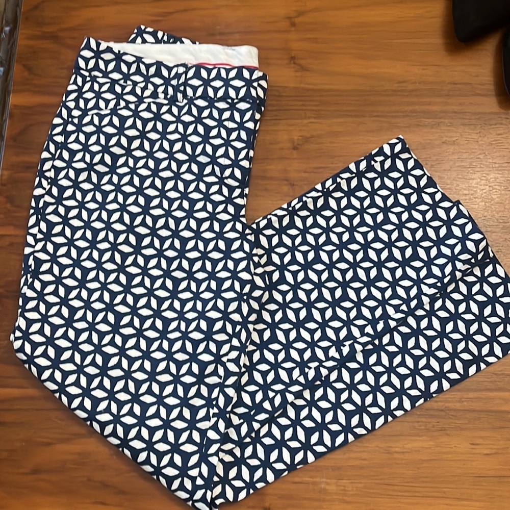Zac and Rachel Geometric Navy Blue and White Slacks/Pants size 6